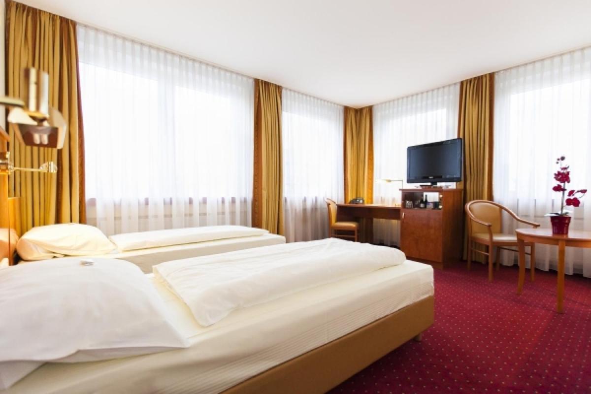 Hotel Am Berliner Platz Langenfeld  Kamer foto